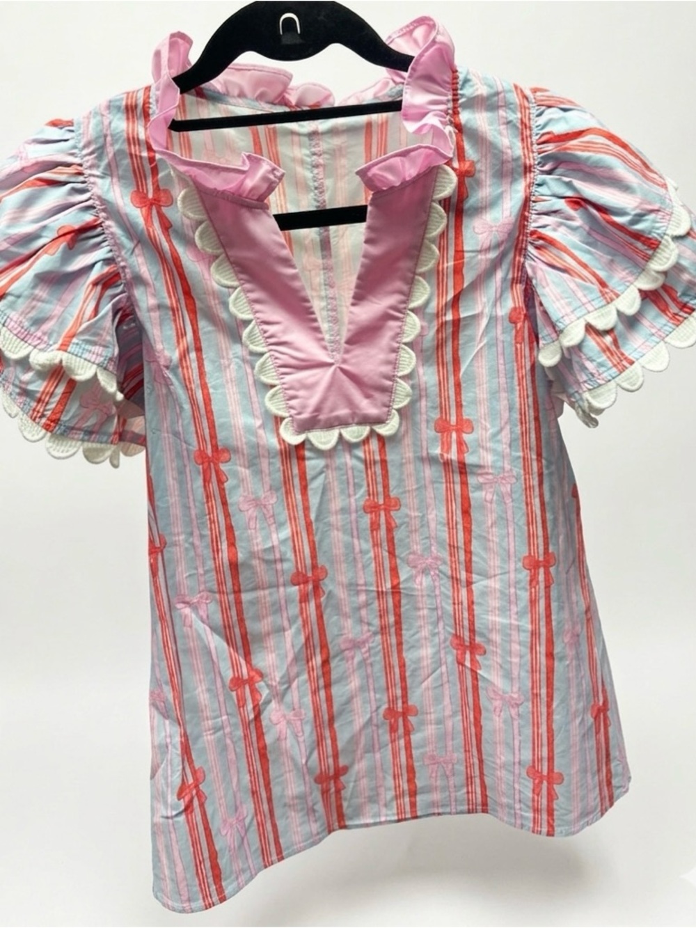 Bow Blouse w Ruffle Sleeves
